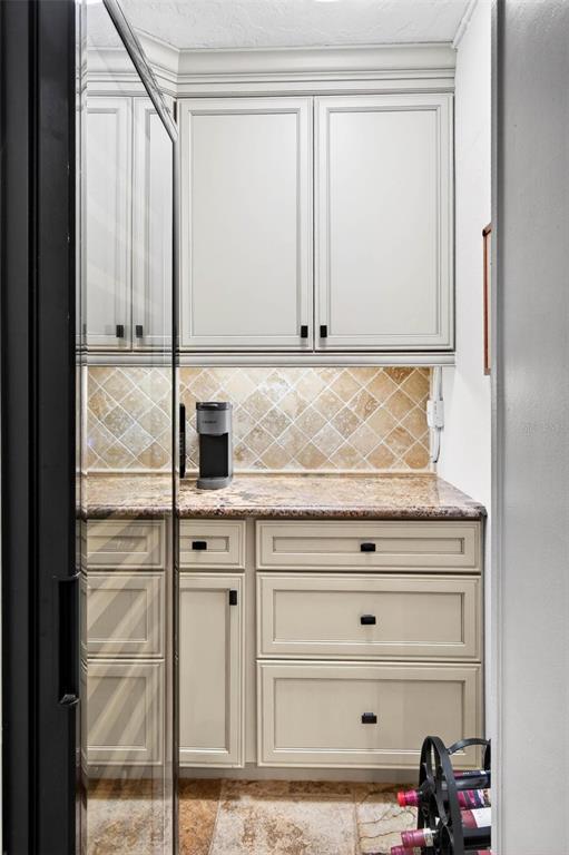 1065 Eden Isle Boulevard Northeast, Unit 2 St. Petersburg, FL 33704 - Photo 13 of 31