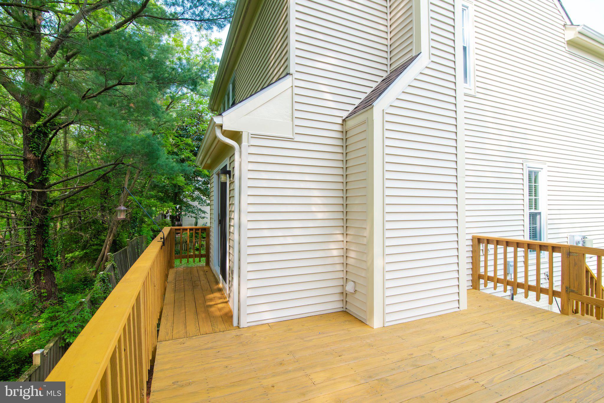 320 Deer Path Avenue Southwest Leesburg, VA 20175 - Photo 15 of 32 Spacious freshly stained deck