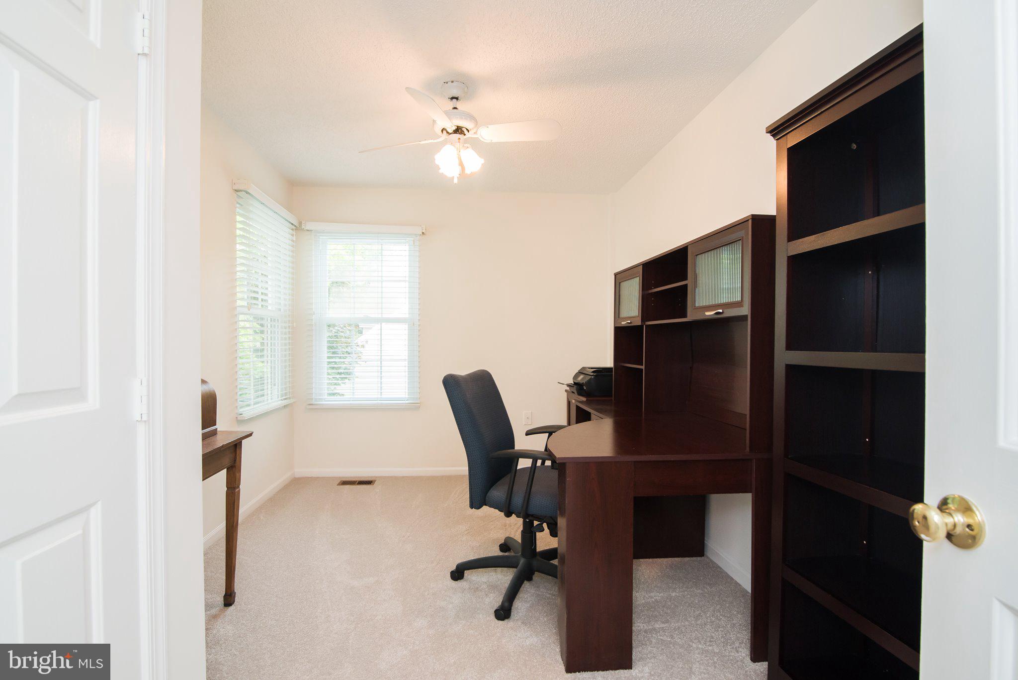 320 Deer Path Avenue Southwest Leesburg, VA 20175 - Photo 17 of 32 Guest bedroom #1 on 2nd floor