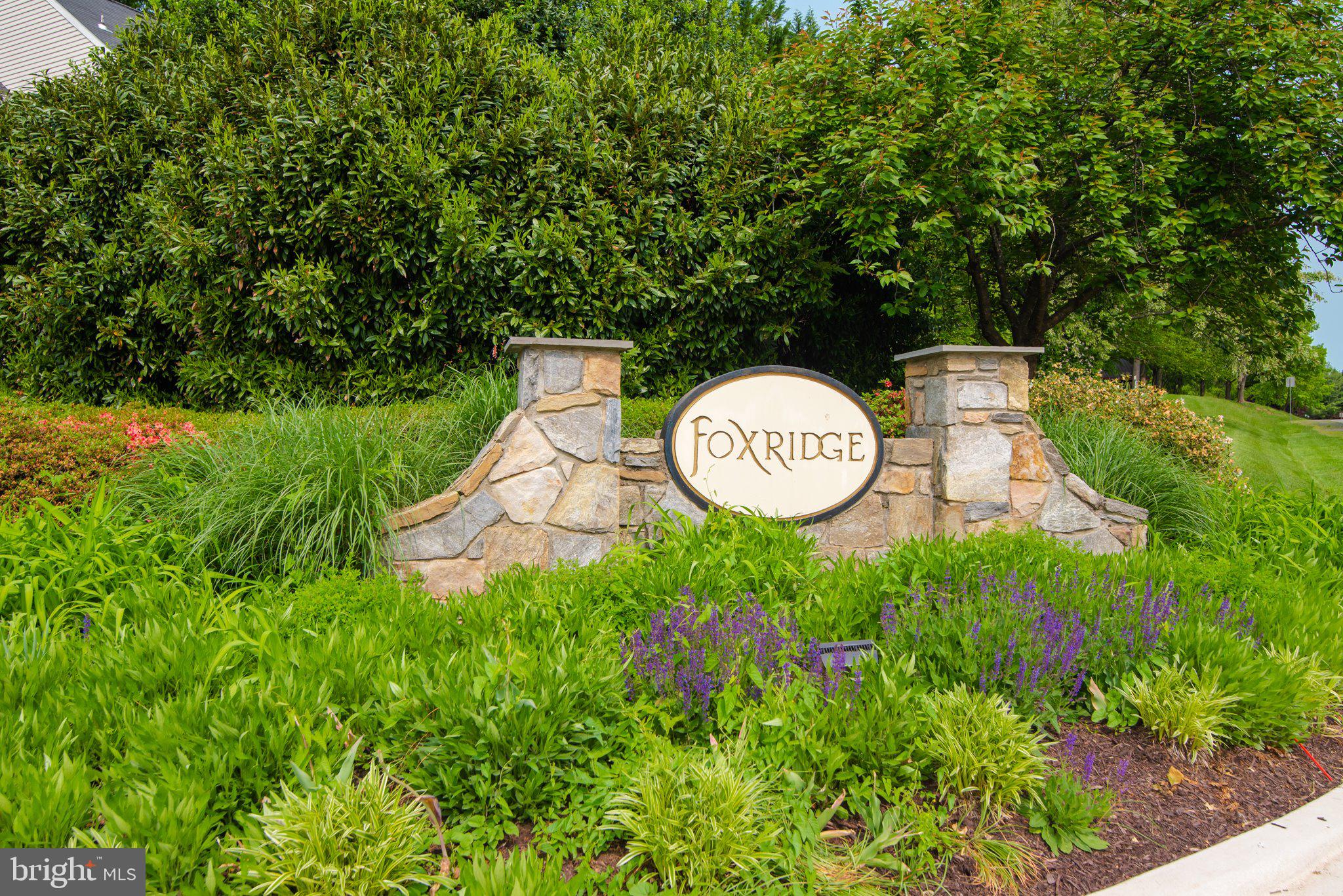 320 Deer Path Avenue Southwest Leesburg, VA 20175 - Photo 2 of 32 In the Foxridge neighborhood of Leesburg