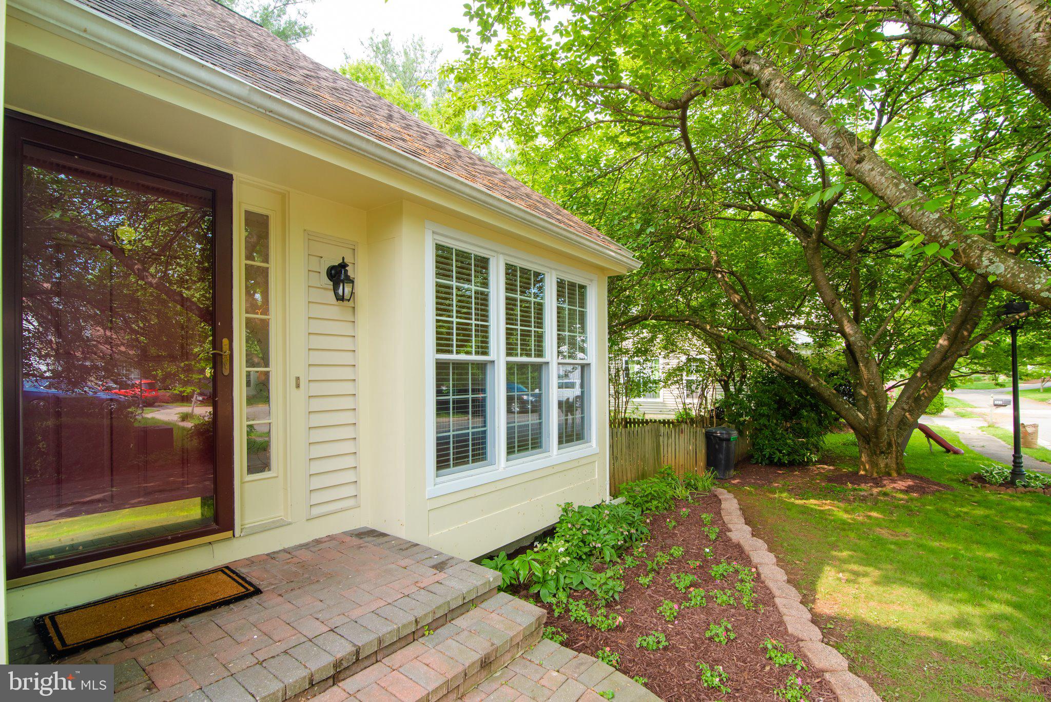 320 Deer Path Avenue Southwest Leesburg, VA 20175 - Photo 4 of 32 New landscaping, fresh exterior paint