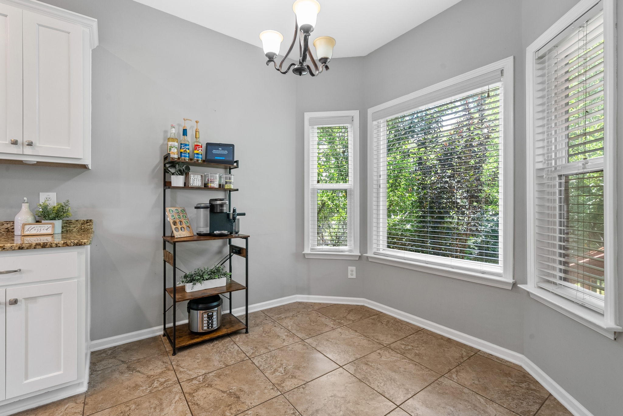 1398 Raven Road Clarksville, TN 37042 - Photo 12 of 32 Gallery Image 12