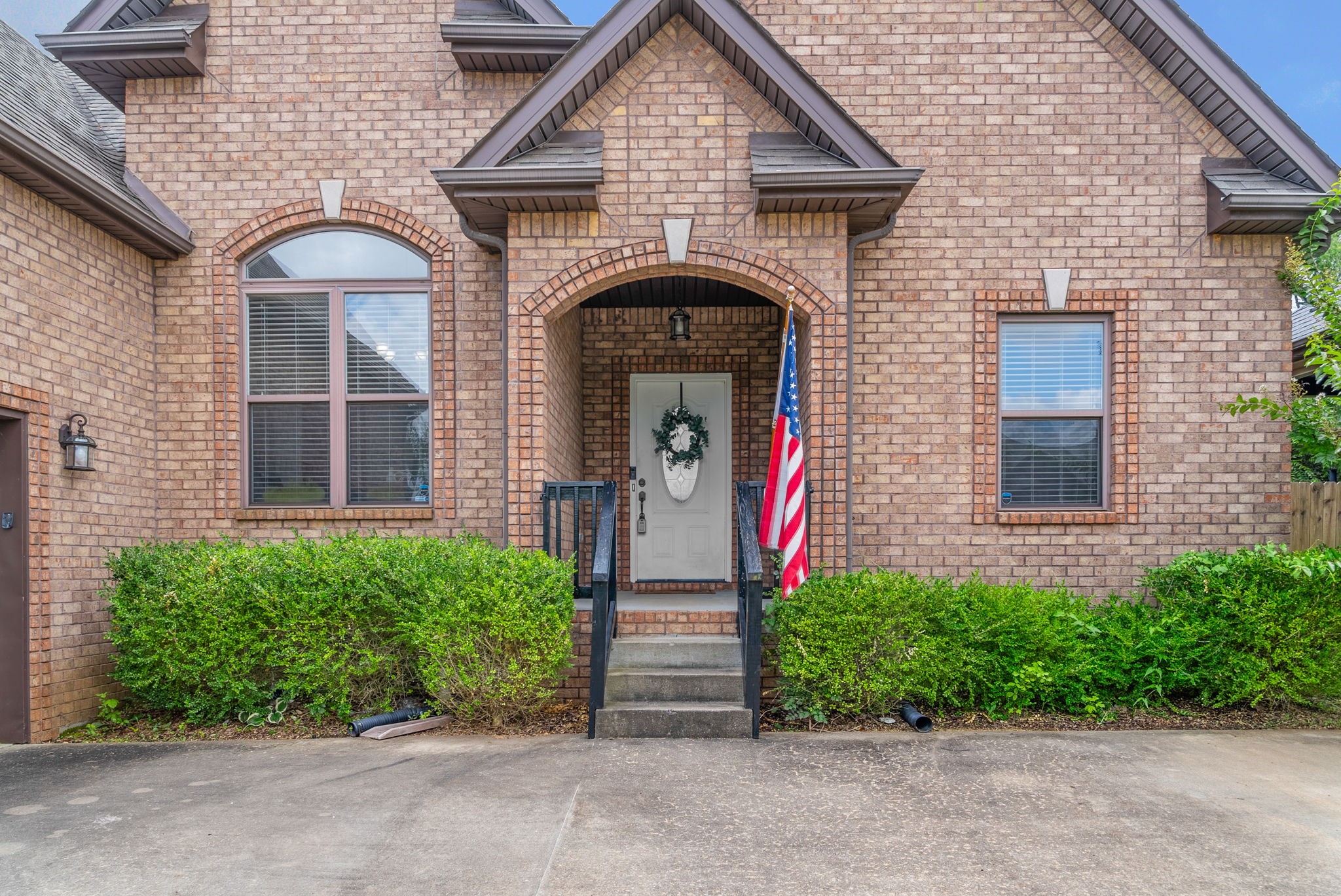 1398 Raven Road Clarksville, TN 37042 - Photo 3 of 32 Gallery Image 3