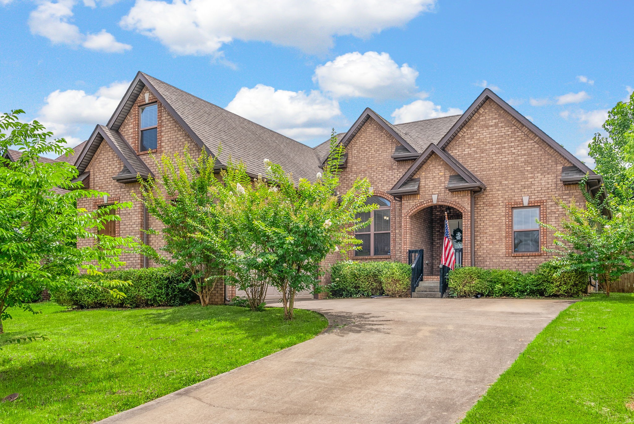 1398 Raven Road Clarksville, TN 37042 - Photo 4 of 32 Gallery Image 4