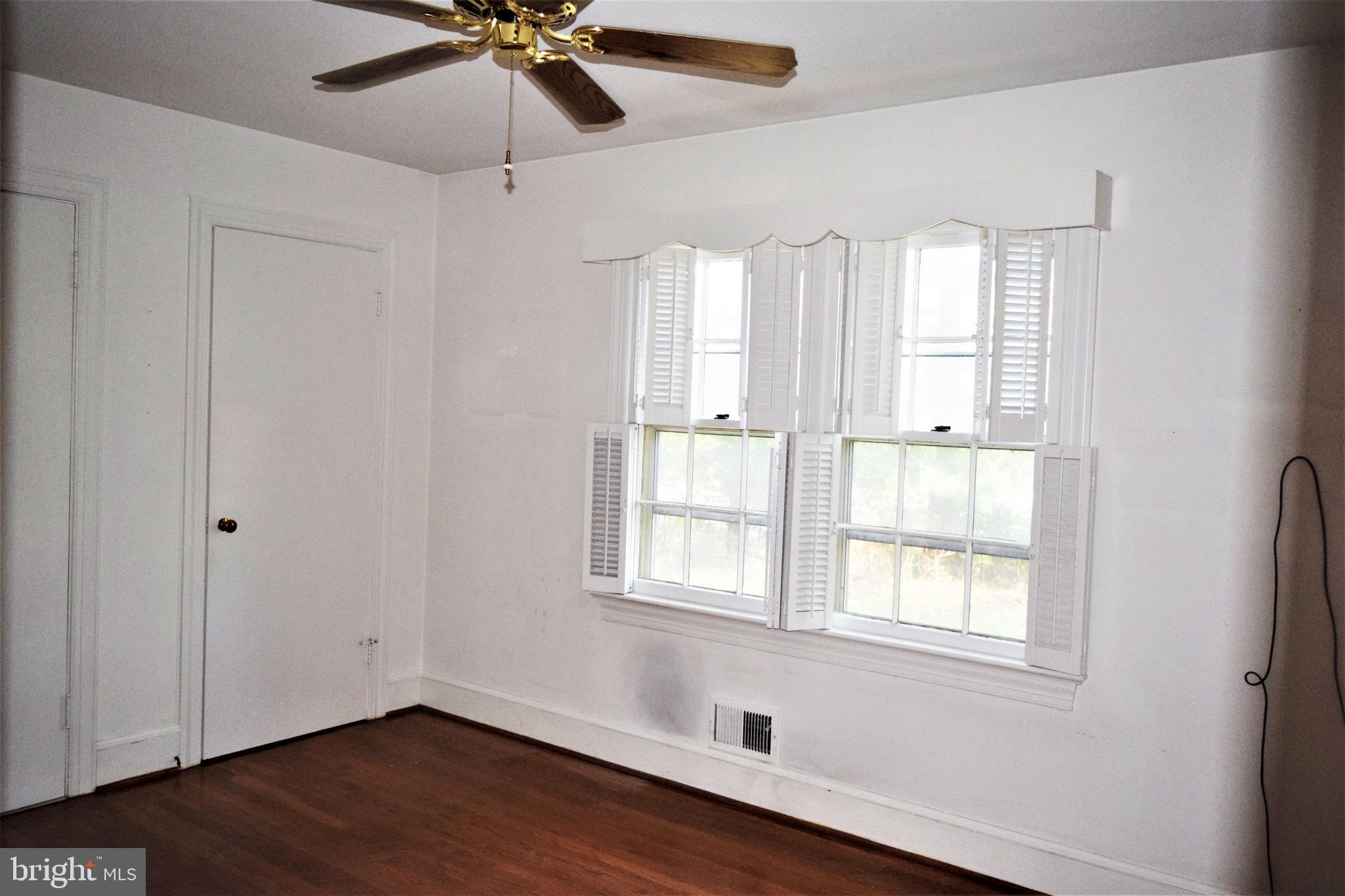 12394 Metlock Road Culpeper, VA 22701 - Photo 11 of 14 Bedroom