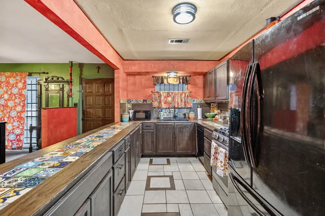 $160,000 | 119 Southbrook Circle, Houston, TX 77060