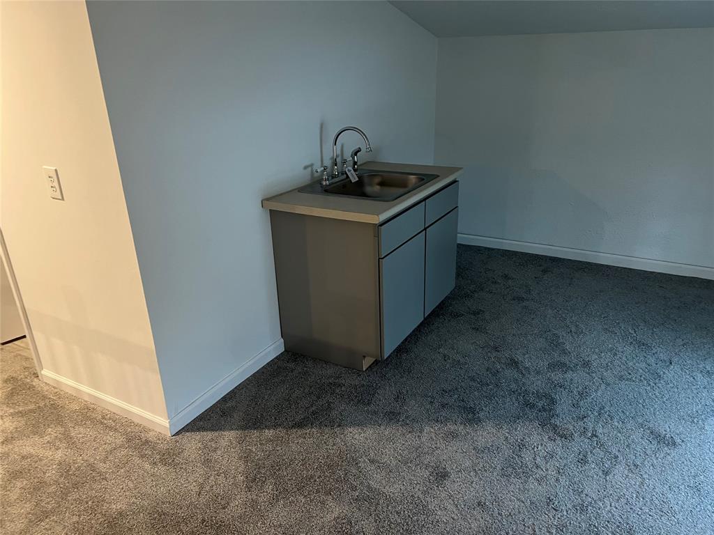 7841 Hoover Road Indianapolis, IN 46260 - Photo 29 of 35 Gallery Image 29