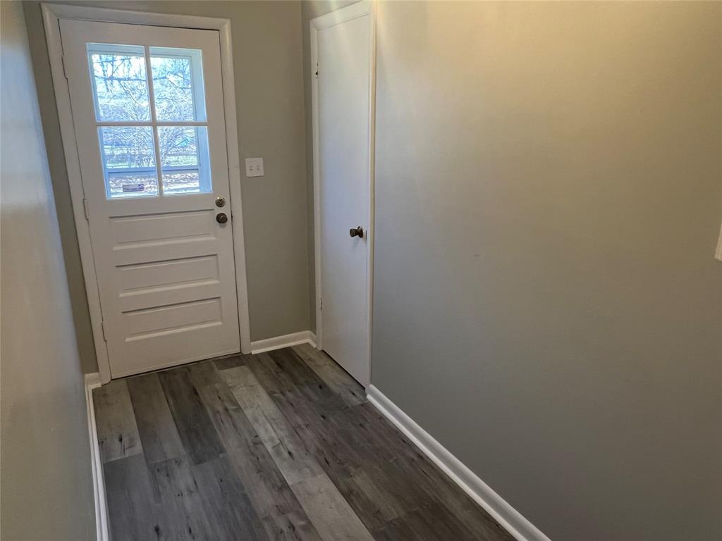 7841 Hoover Road Indianapolis, IN 46260 - Photo 32 of 35 Gallery Image 32