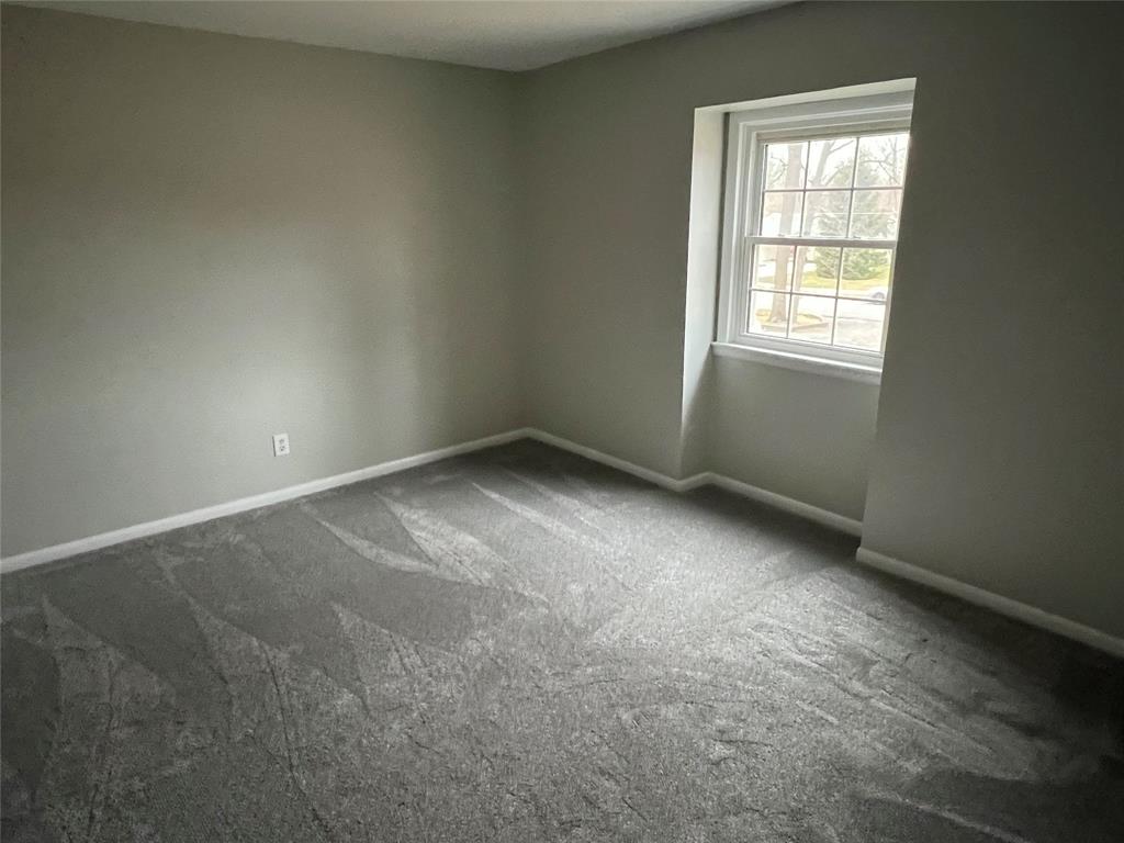 7841 Hoover Road Indianapolis, IN 46260 - Photo 33 of 35 Gallery Image 33