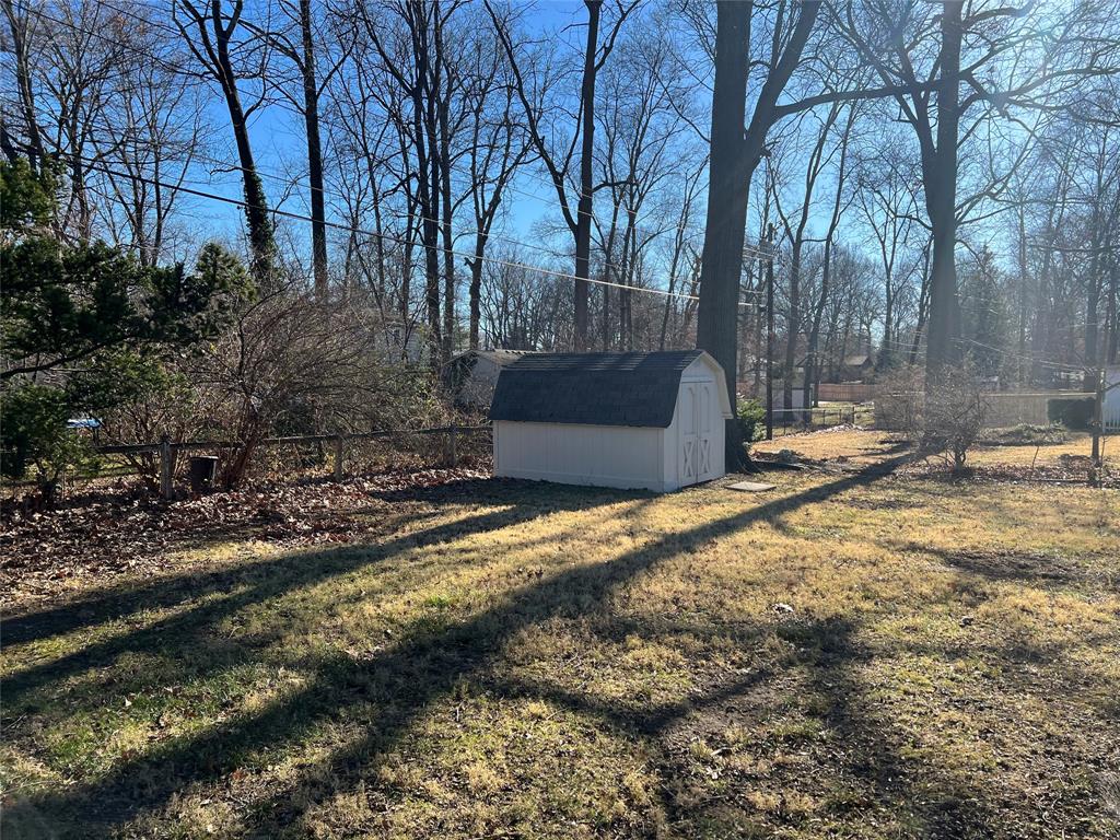 7841 Hoover Road Indianapolis, IN 46260 - Photo 10 of 35 Gallery Image 10
