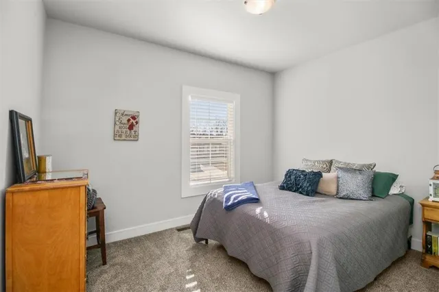 $439,900 | 904 Northwest Lindenwood Drive, Grain Valley, MO 64029