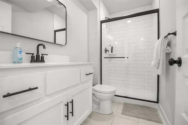 $439,900 | 904 Northwest Lindenwood Drive, Grain Valley, MO 64029