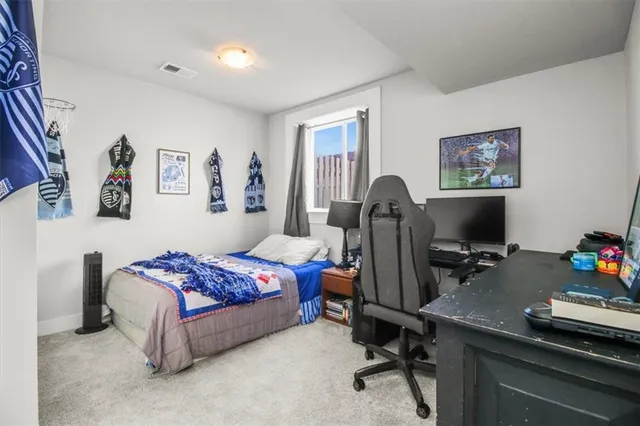 $439,900 | 904 Northwest Lindenwood Drive, Grain Valley, MO 64029