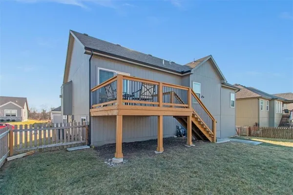 $419,900 | 904 Northwest Lindenwood Drive, Grain Valley, MO 64029