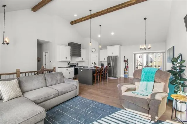 $439,900 | 904 Northwest Lindenwood Drive, Grain Valley, MO 64029