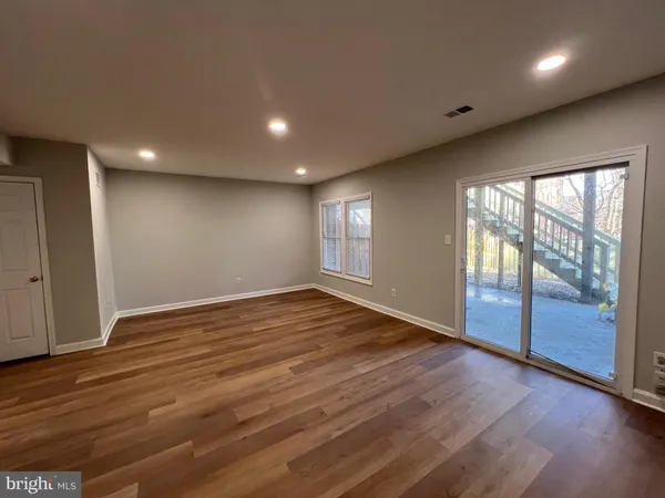 $2,995 | 4131 Bancroft Lane, Woodbridge, VA 22192