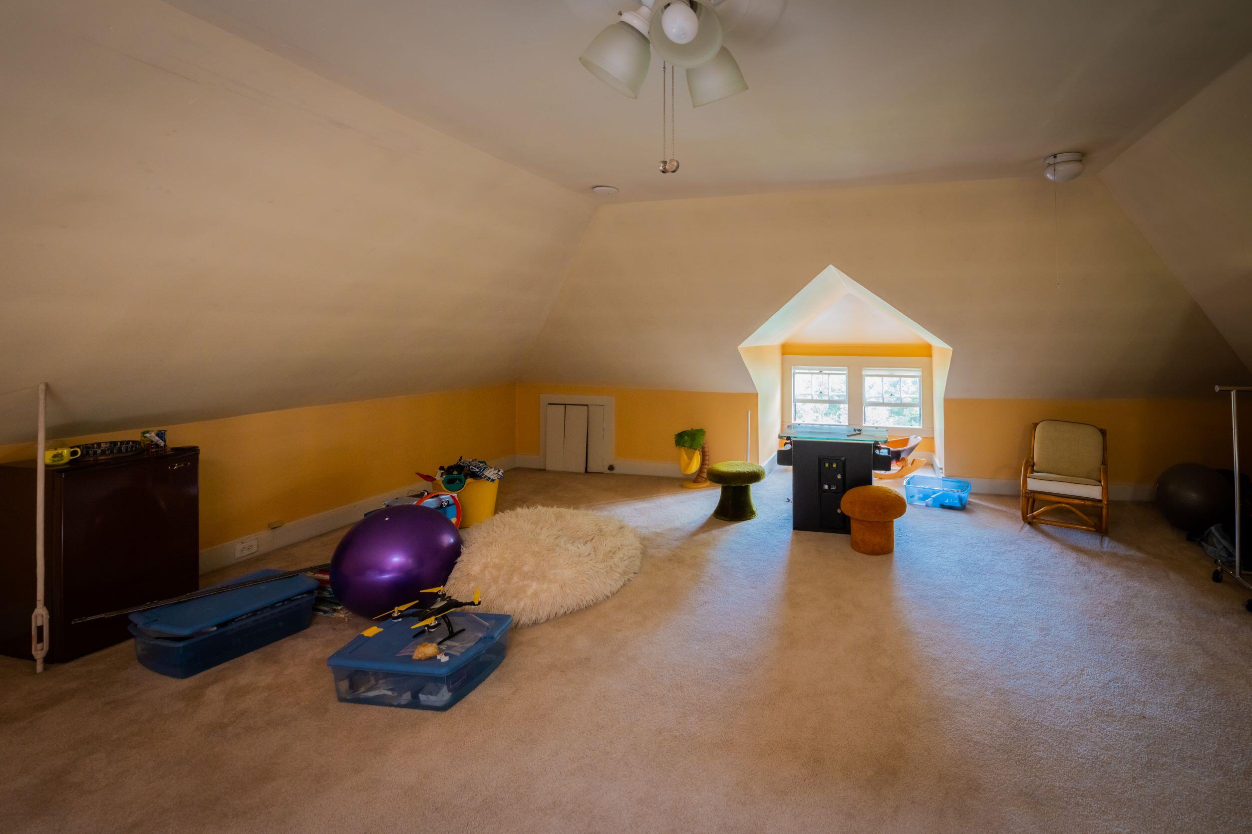 10 East Main Street Ellsworth, ME 04605 - Photo 31 of 45 Third floor play room.