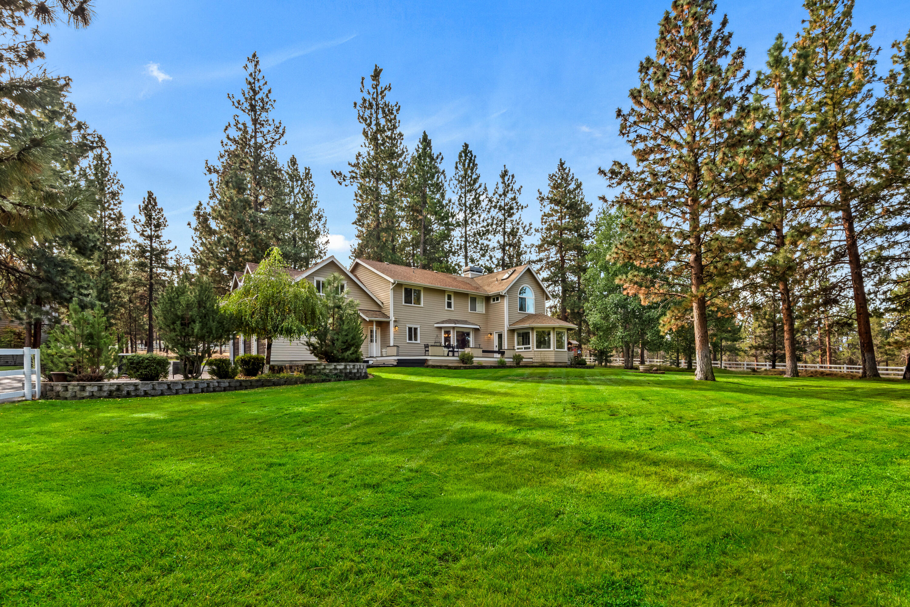 69550 Deer Ridge Road Sisters, OR 97759 - Photo 45 of 69 40