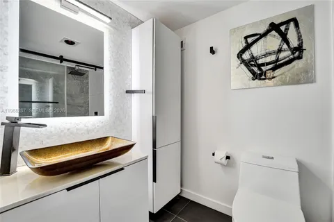 a bathroom with a toilet