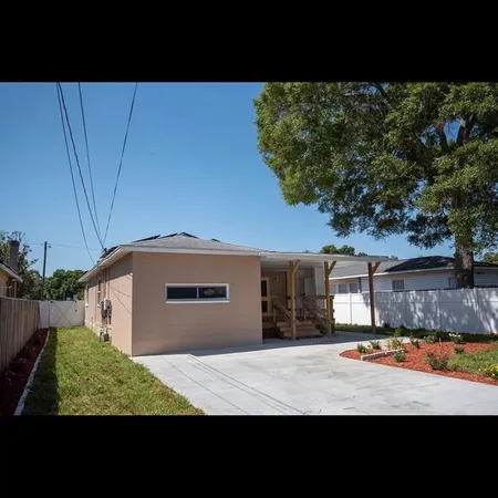 $3,700 | 1329 34th Avenue North, St. Petersburg, FL 33704