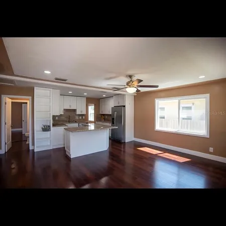 $3,700 | 1329 34th Avenue North, St. Petersburg, FL 33704