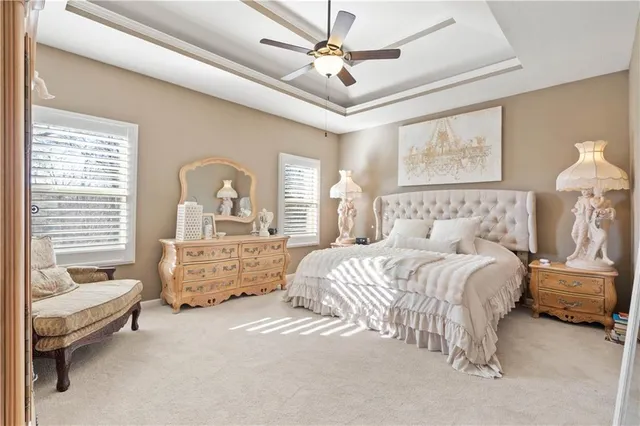 $605,000 | 5405 Northwest 94th Street, Kansas City, MO 64154