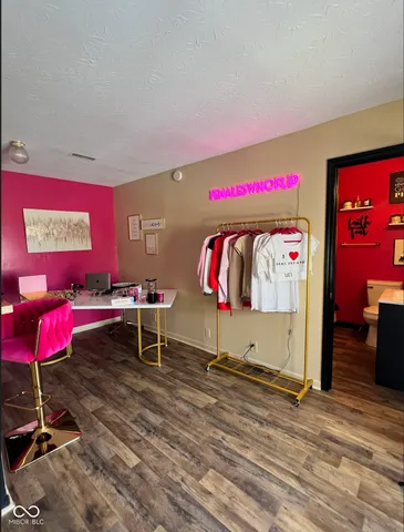 $204,900 | 2937 West 10th Street, Indianapolis, IN 46222