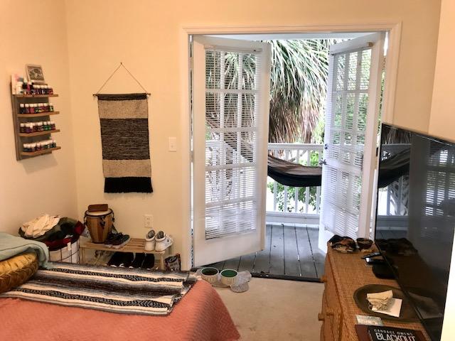 20 Merganser Lane Key West, FL 33040 - Photo 4 of 13 a living room with furniture and a window
