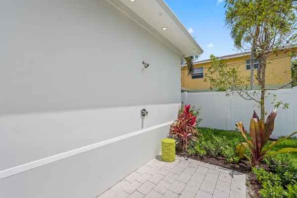 $2,399,000 | 234 Northeast 12th Street, Delray Beach, FL 33444