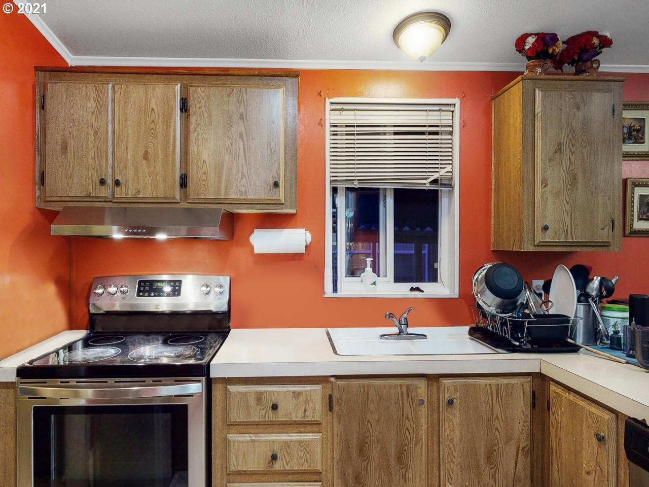 335 Archie Street Eugene, OR 97402 - Photo 7 of 25 Gallery Image 7