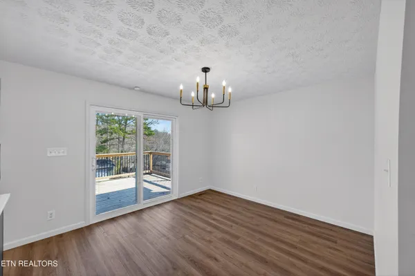 $550,000 | 1205 Hoss Road, Powell, TN 37849