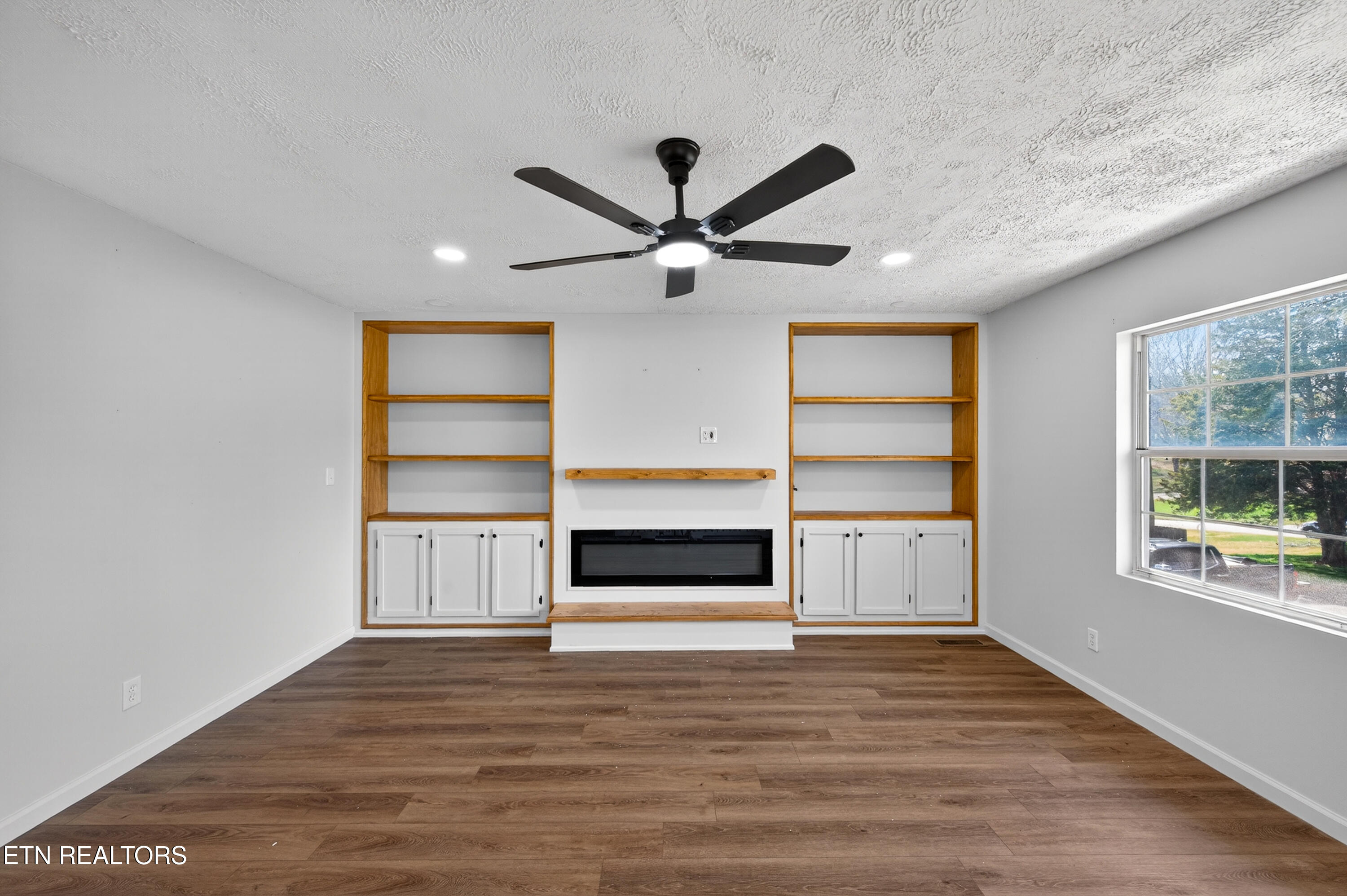 1205 Hoss Road Powell, TN 37849 - Photo 6 of 48 DSC_4092