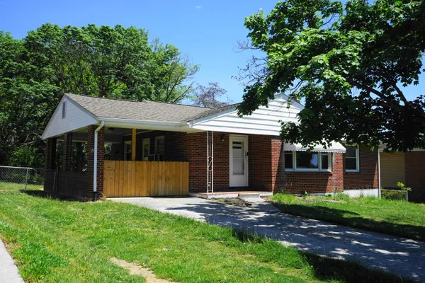 $229,000 | 2901 Neil Drive, Roanoke, VA 24019