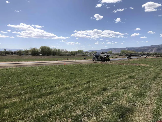 a view of outdoor space with mountain view
