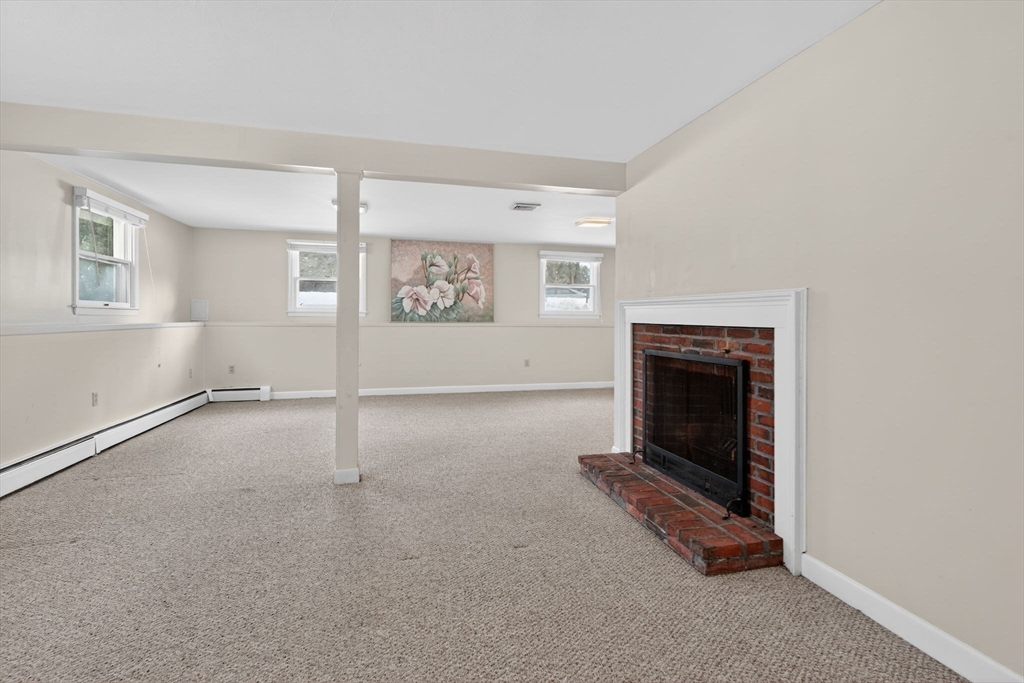 11 Rennie Drive Andover, MA 01810 - Photo 24 of 35 an empty room with windows