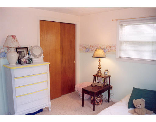 37 Field Street Pawtucket, RI 02860 - Photo 7 of 10 Gallery Image 7