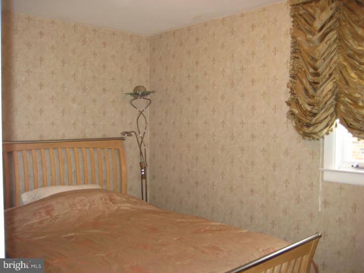 9812 Hardy Road Philadelphia, PA 19115 - Photo 14 of 25 Gallery Image 14