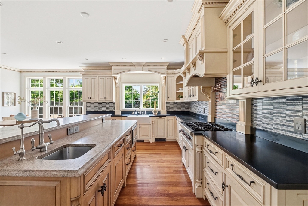 8 Valley Road Wellesley, MA 02481 - Photo 13 of 39