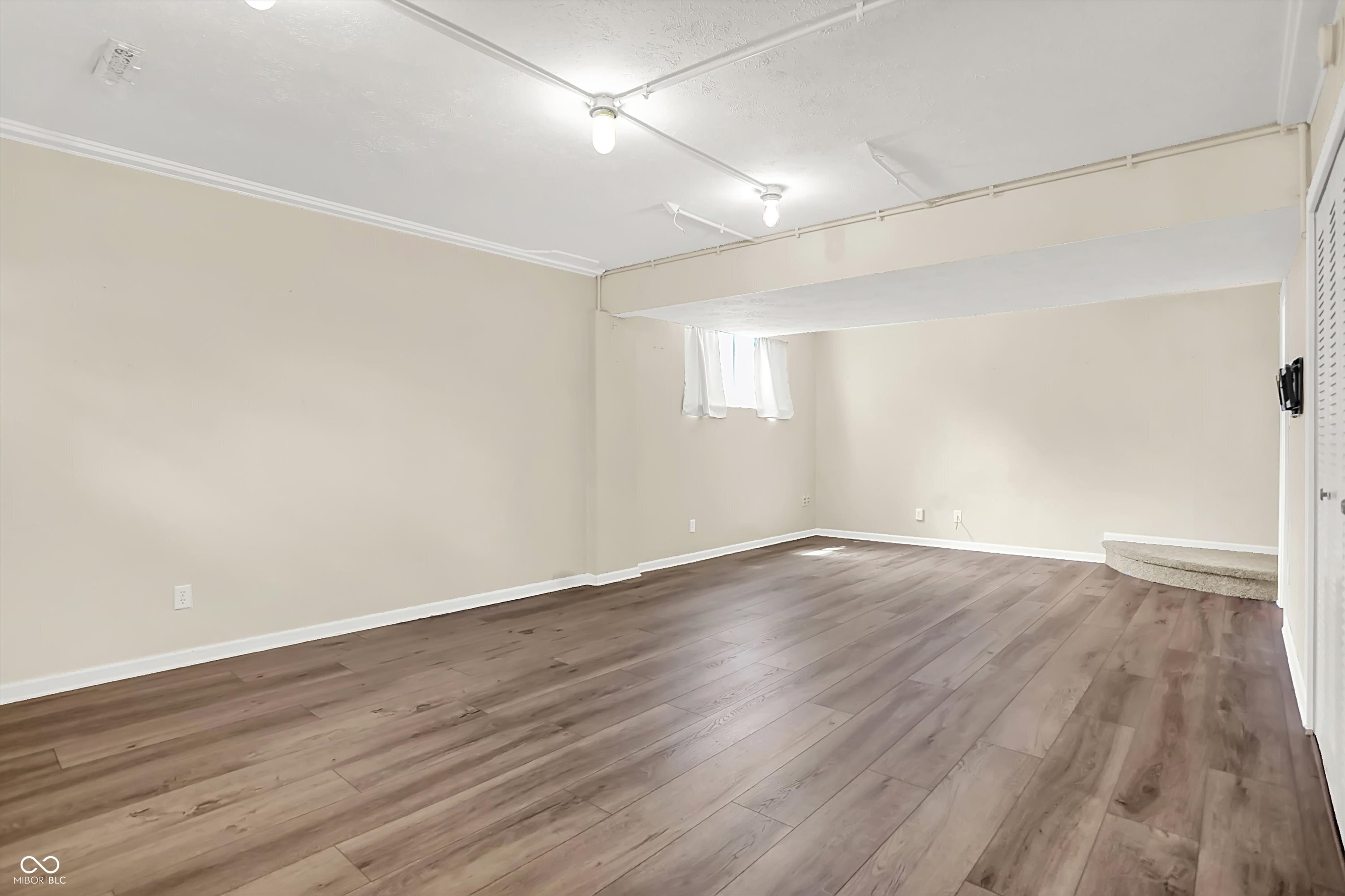 8014 Jeff Road Indianapolis, IN 46217 - Photo 30 of 53 Gallery Image 30