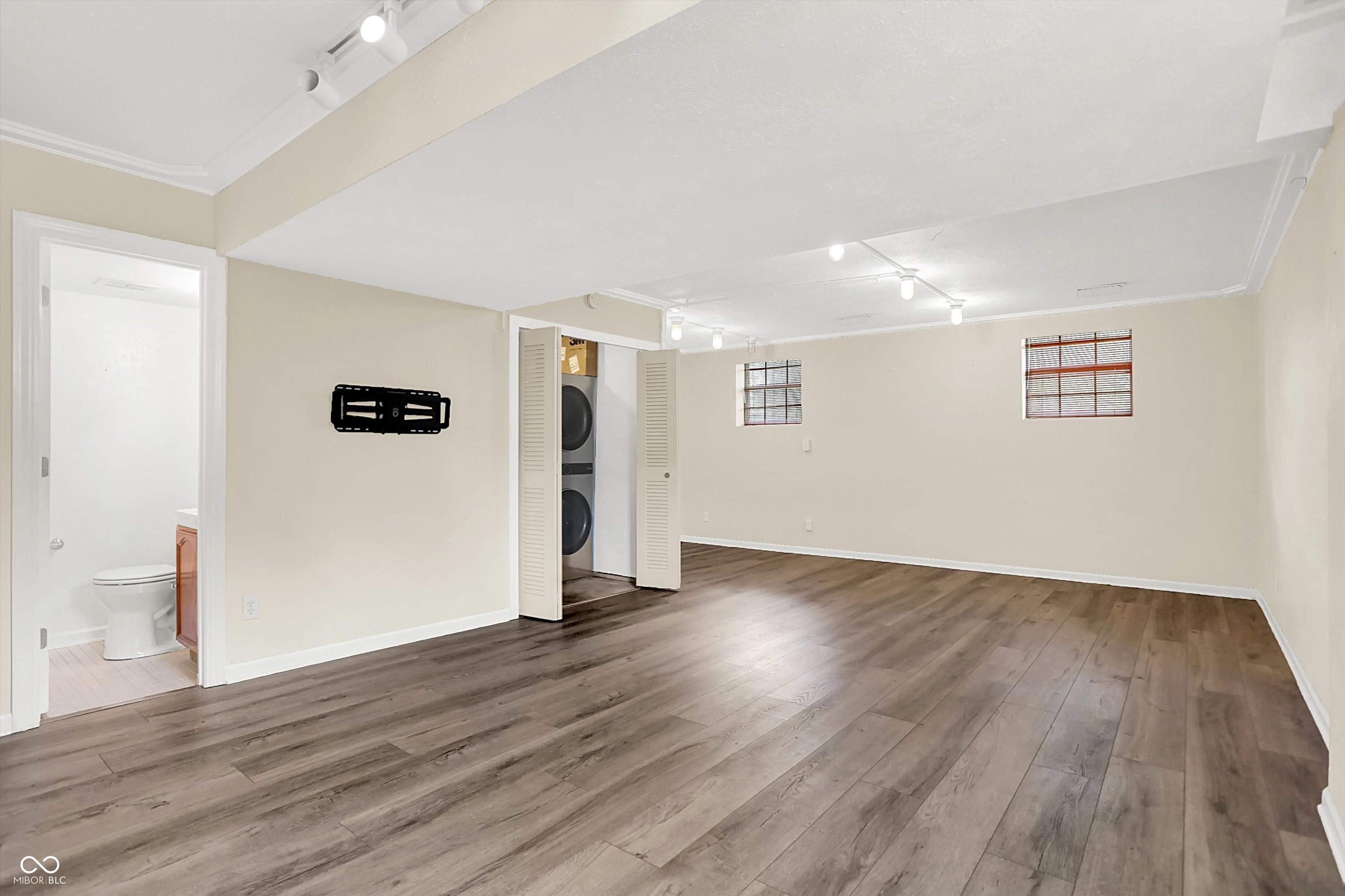 8014 Jeff Road Indianapolis, IN 46217 - Photo 31 of 53 Gallery Image 31