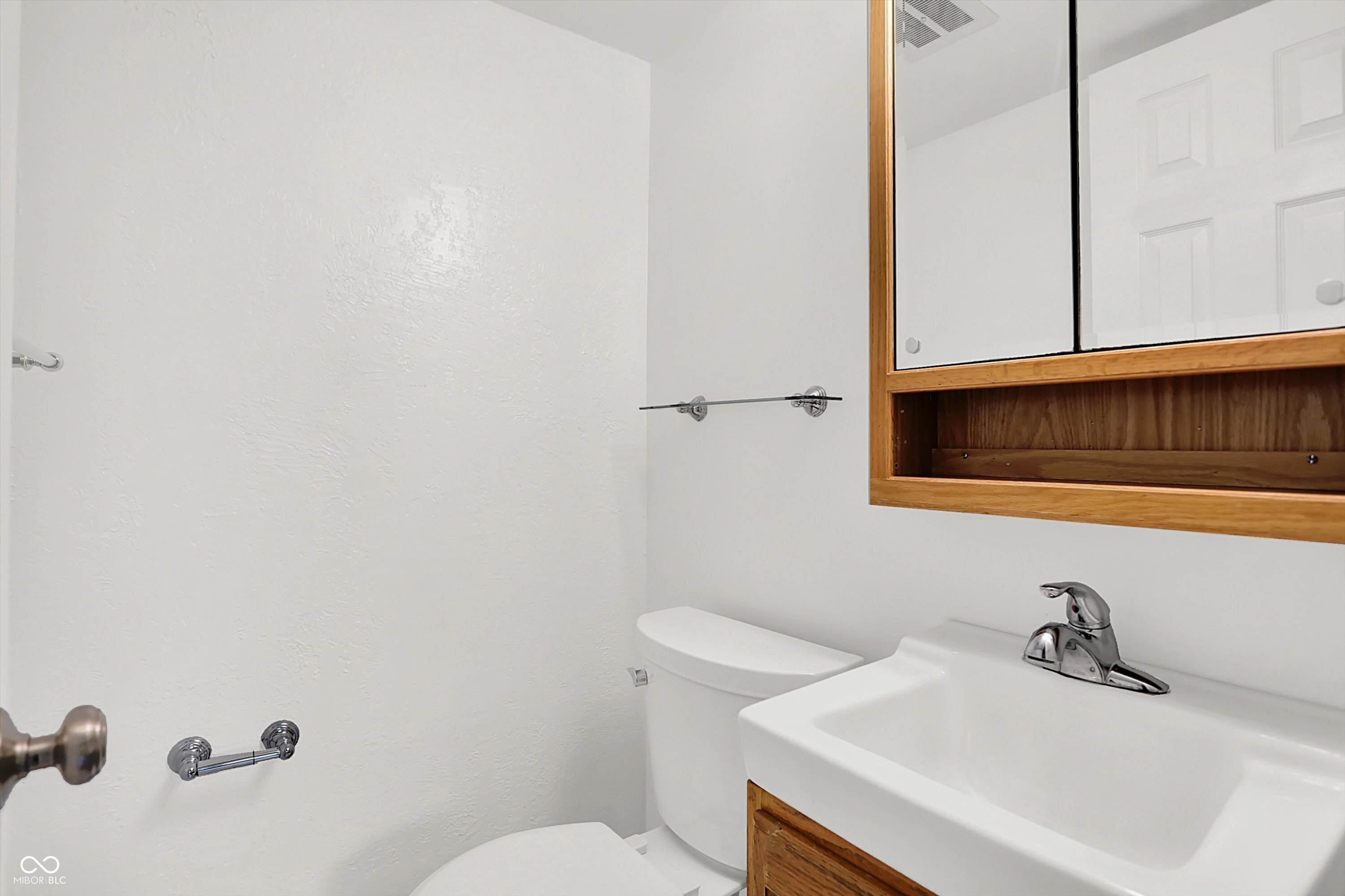 8014 Jeff Road Indianapolis, IN 46217 - Photo 33 of 53 Gallery Image 33