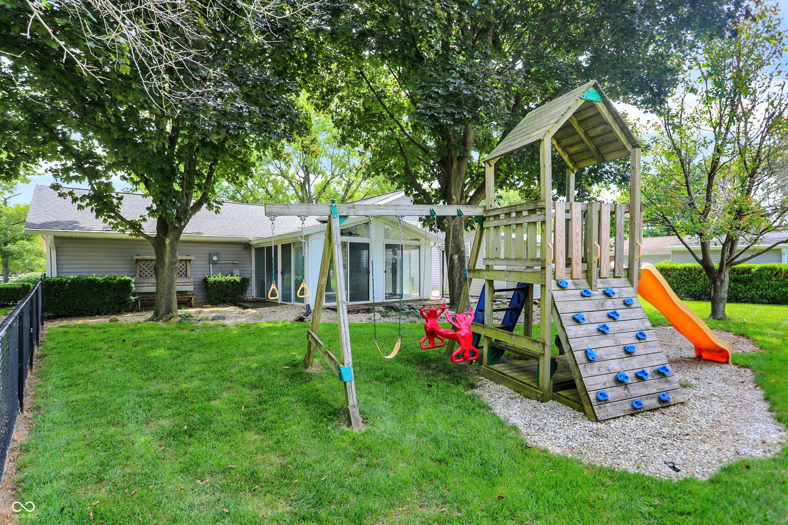 8014 Jeff Road Indianapolis, IN 46217 - Photo 43 of 53 Gallery Image 43