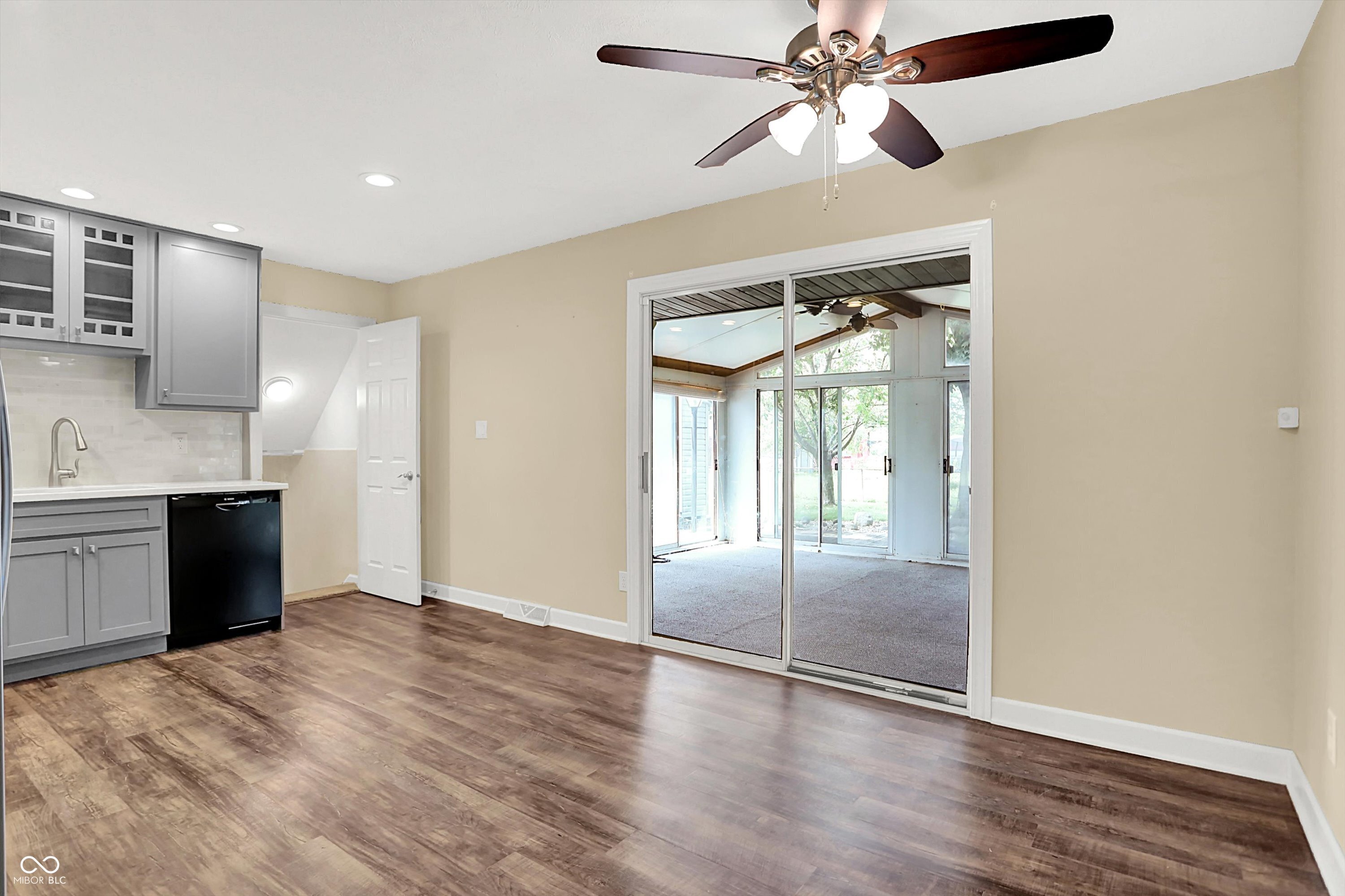 8014 Jeff Road Indianapolis, IN 46217 - Photo 9 of 53 Gallery Image 9