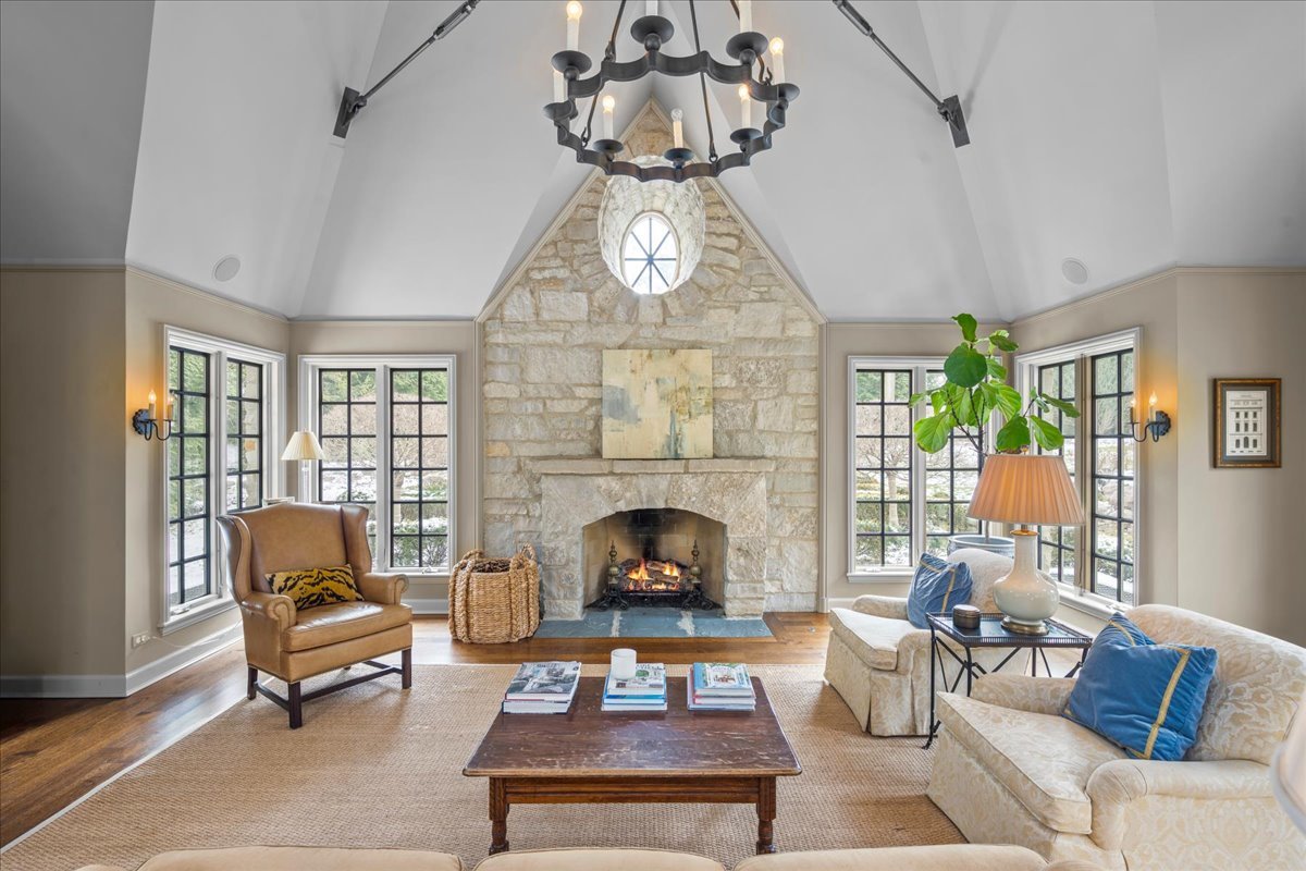 475 East Deerpath Road Lake Forest, IL 60045 - Photo 28 of 64