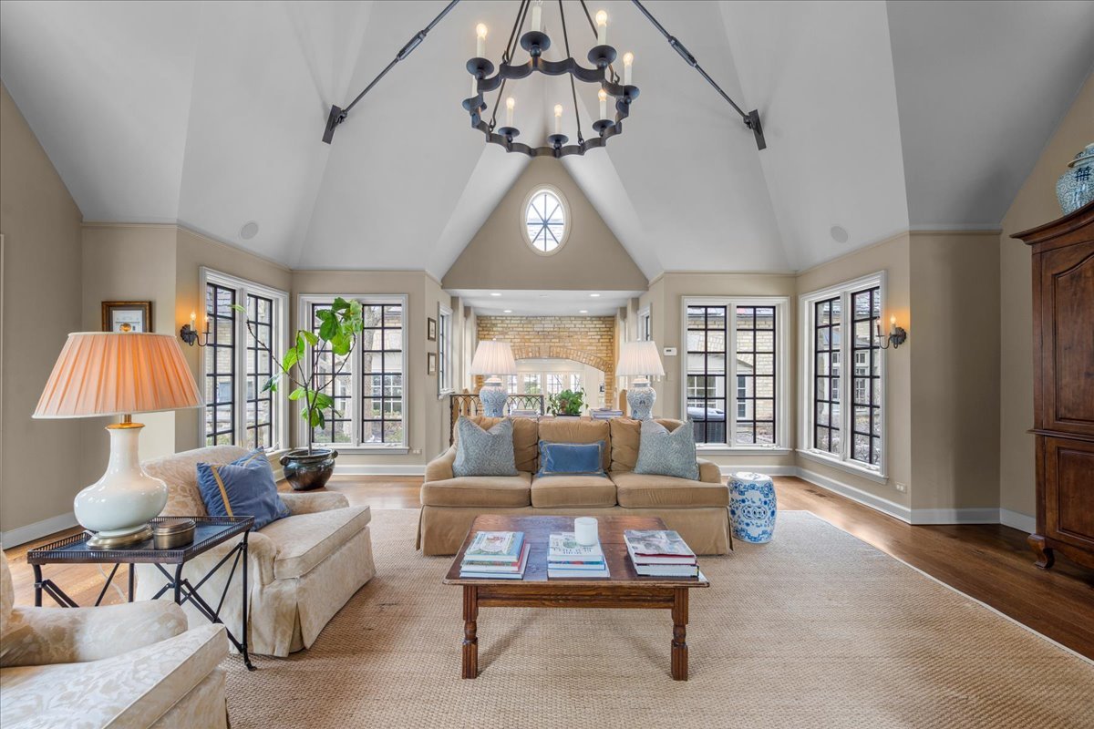 475 East Deerpath Road Lake Forest, IL 60045 - Photo 31 of 64