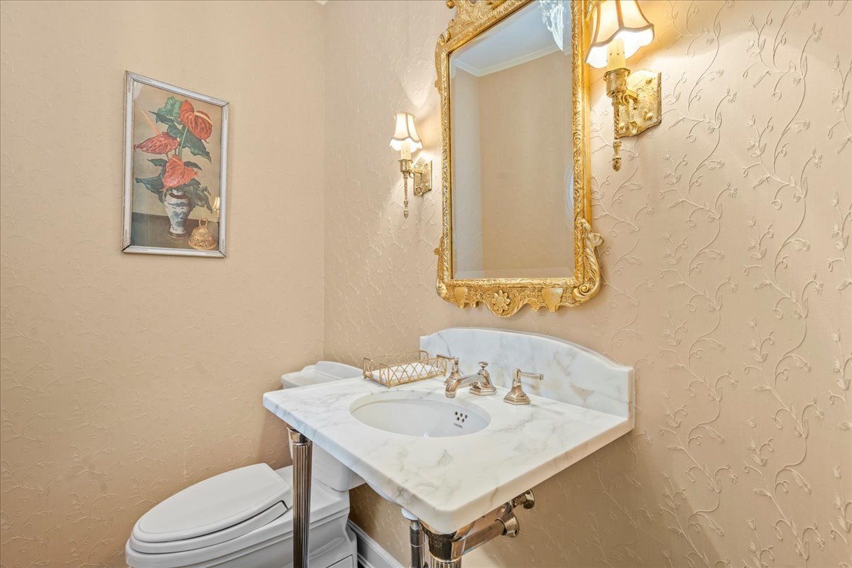 475 East Deerpath Road Lake Forest, IL 60045 - Photo 9 of 64