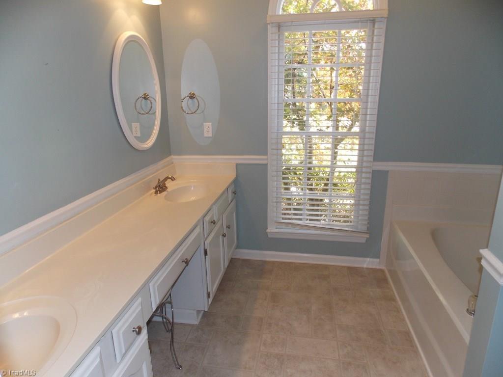 4217 Braddock Road High Point, NC 27265 - Photo 11 of 17 Gallery Image 11