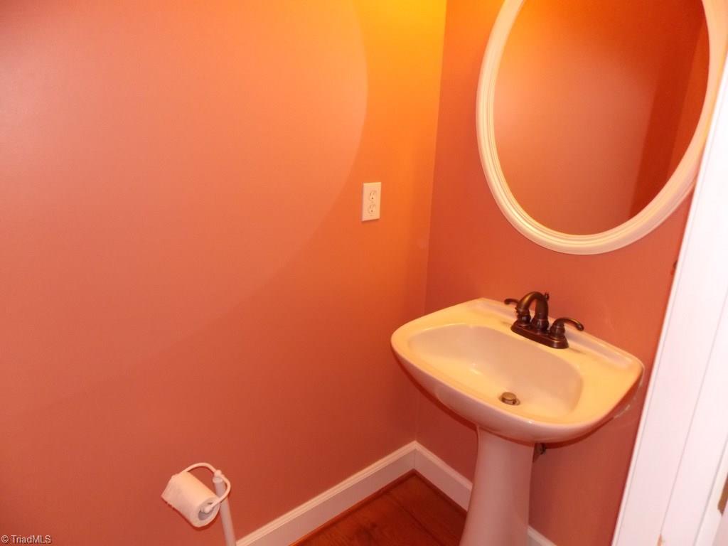 4217 Braddock Road High Point, NC 27265 - Photo 9 of 17 Gallery Image 9