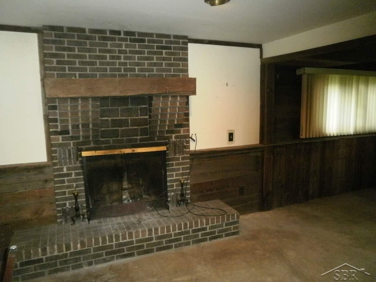 17409 Swan Creek Road Hemlock, MI 48626 - Photo 4 of 12 31328088-3.JPG