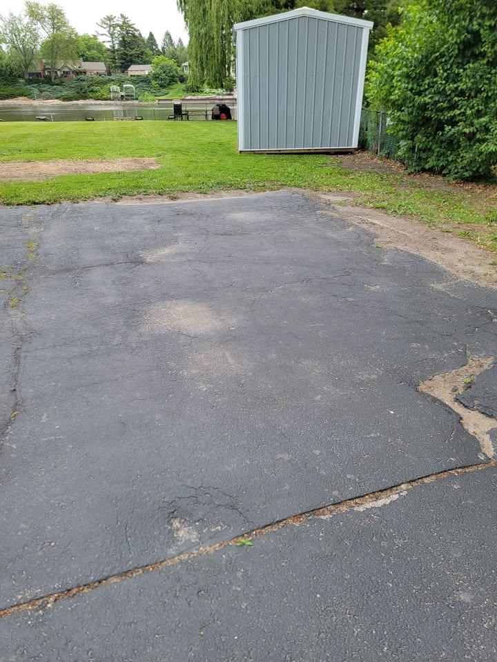 5065 Browns Beach Road Rockford, IL 61103 - Photo 2 of 13 a view of outdoor space and yard